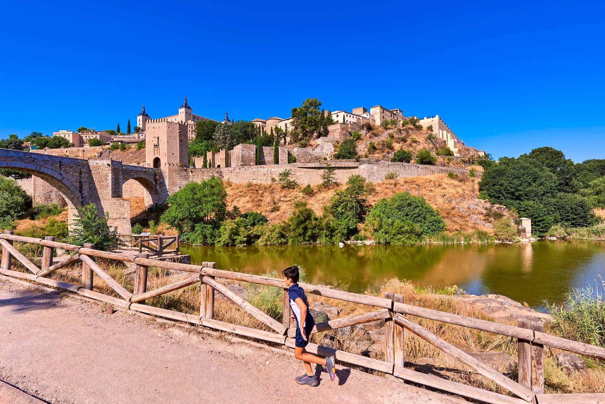Senda de Toledo cerca del puente de Alcántara